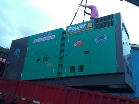 大安镇柴油发电机组转速不稳定时，如何对发动机进行维护？