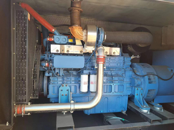 大安镇柴油发电机组一般有几种电压输出？