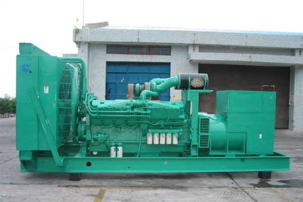 大安镇工厂发电机应急发电时如何更准确地检查发电机状态？