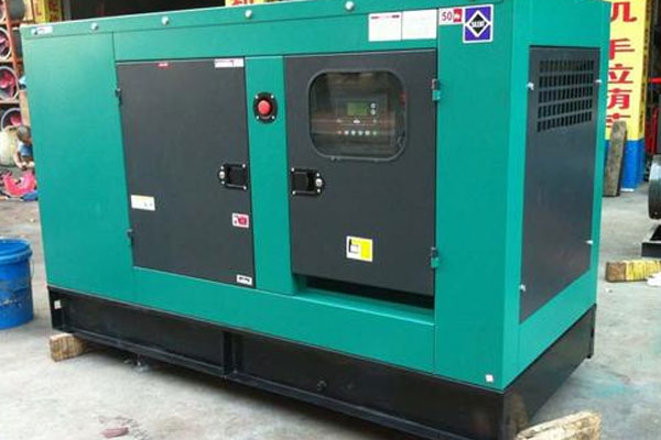 大安镇如何检查机油的使用时间？